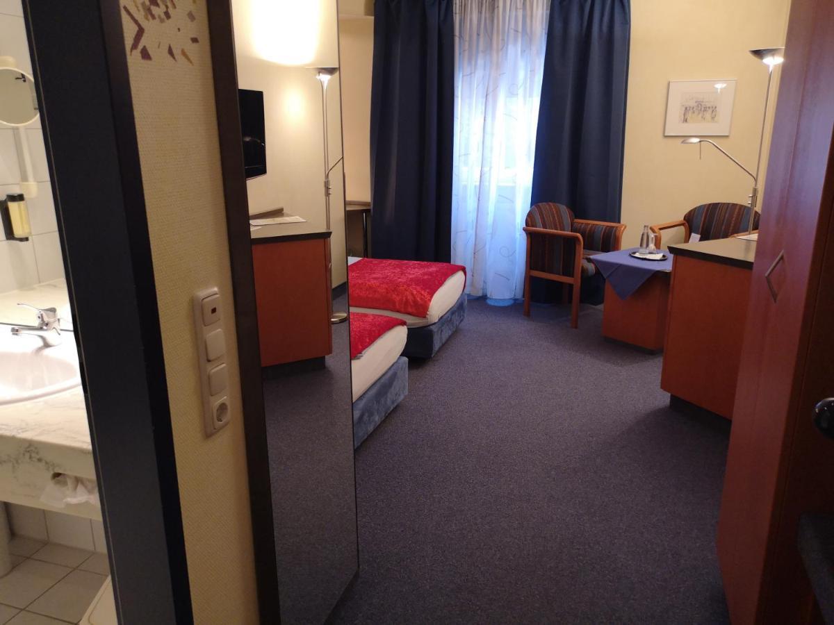 Main Hotel Eckert 3 Margetshöchheim Esterno foto