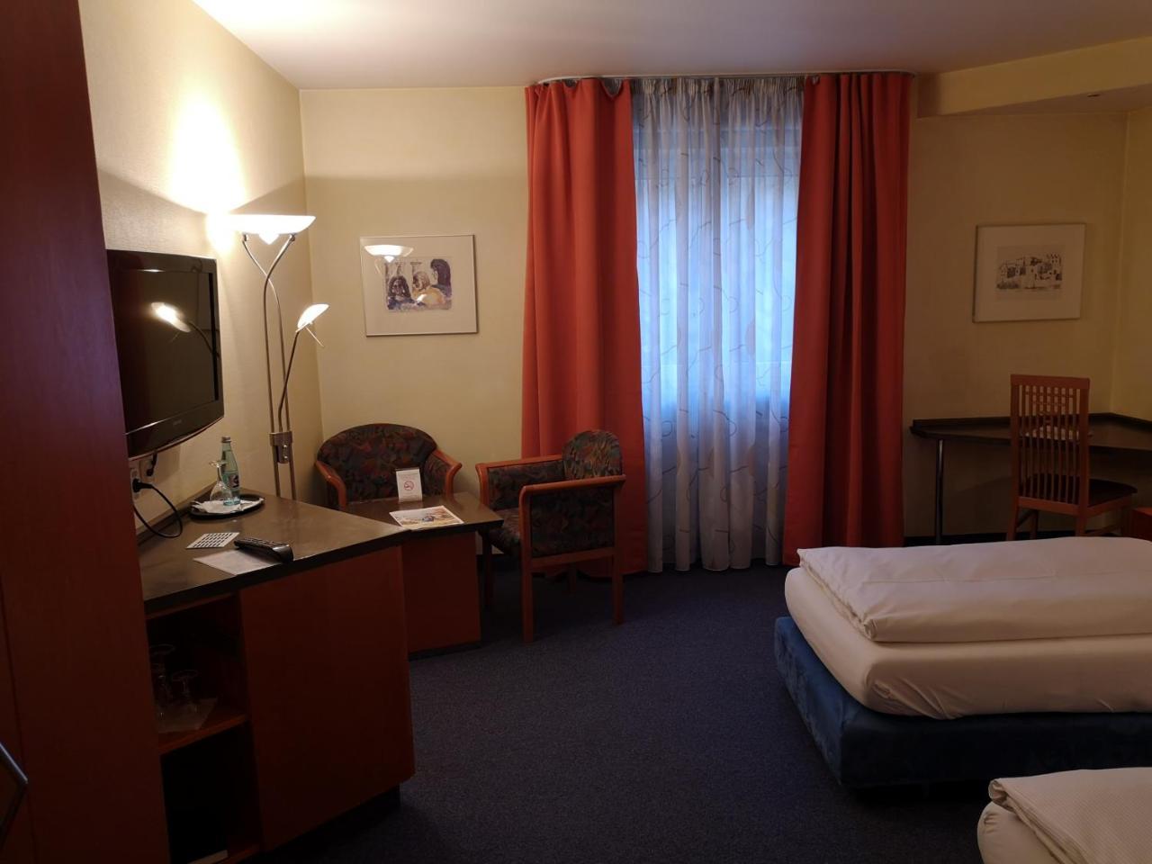 Main Hotel Eckert 3 Margetshöchheim Esterno foto